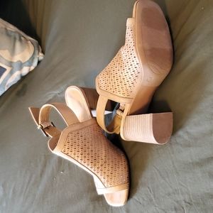 Flesh colored shoes